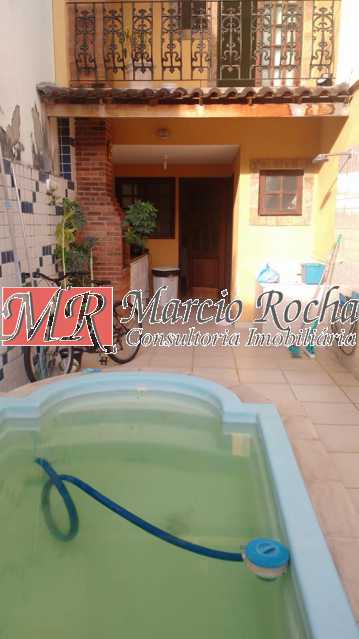 Conheça 36301679_776636082539066_65854 do imóvel - Valqueire casa quintal 4 quartos 3 suítes 2vgs piscina - VLCN40014 - 21 36301679_776636082539066_65854 - 21