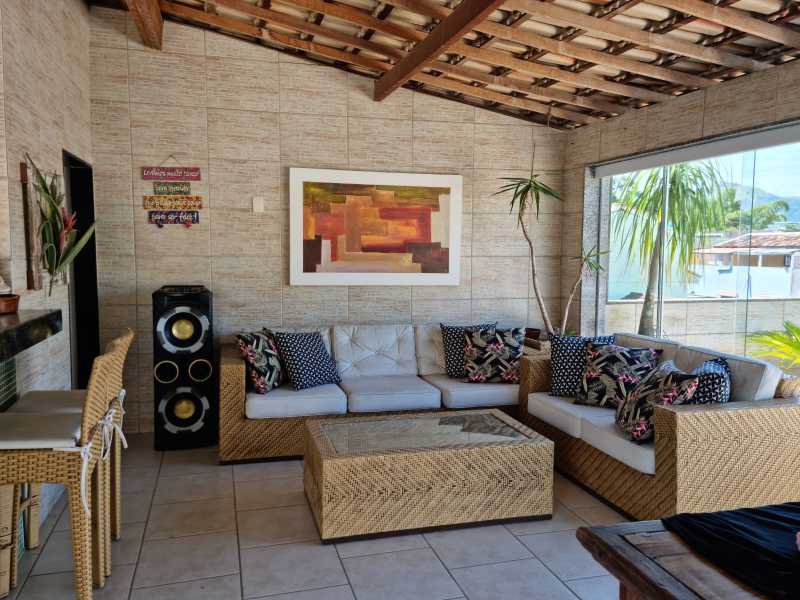 Conheça WhatsApp Image 2025-02-26 at 1 do imóvel - Valqueire luxo casa 4 qts suíte terraço piscina 3 vgs - VLCN40019 - 14 WhatsApp Image 2025-02-26 at 1 - 14