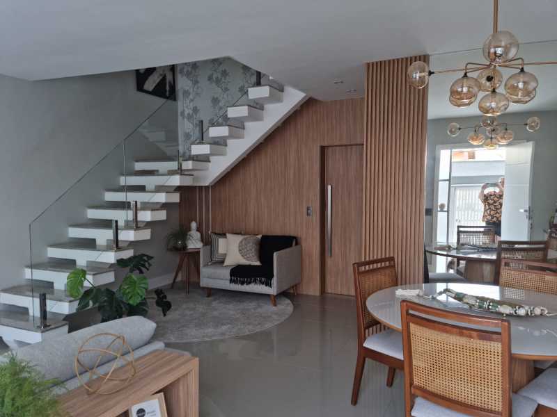 Conheça WhatsApp Image 2025-02-26 at 1 do imóvel - Valqueire luxo casa 4 qts suíte terraço piscina 3 vgs - VLCN40019 - 23 WhatsApp Image 2025-02-26 at 1 - 23