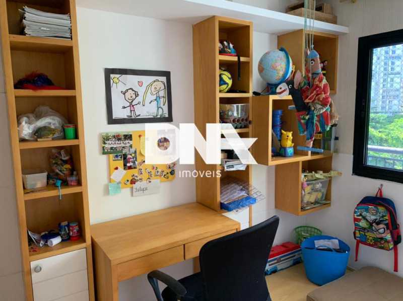 86869_G1650492046 - 10