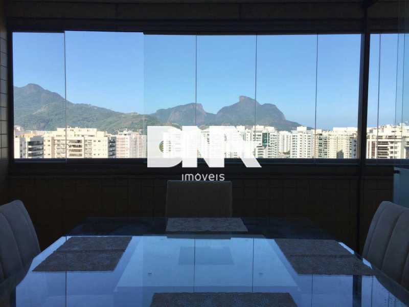 84698_G1641582041 - 13