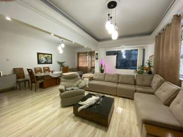 Oportunidade - Excelente casa em Vila Isabel com 6 quartos e 3 suítes. Pronta para morar. - NTCA60025