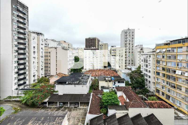 893519317-592.7919342360551FCO - 11