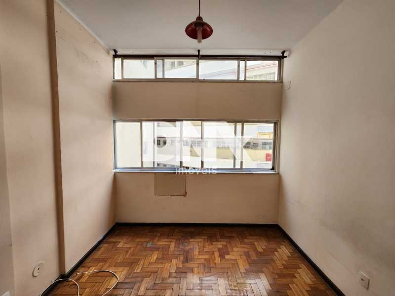 Quarto - 18