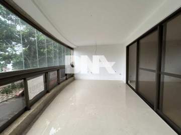 Apartamento de Alto Padrão - JOAP40047