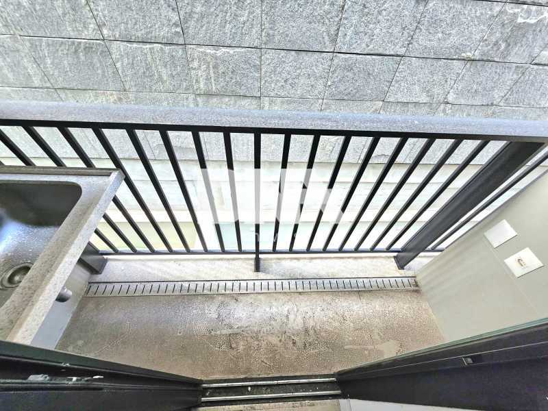 203a99fd-2a0b-4a55-be1b-94b7d5 - 12