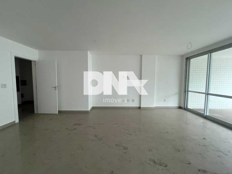 f6c0b3a7-0084-46c2-9ab7-56155d - 8