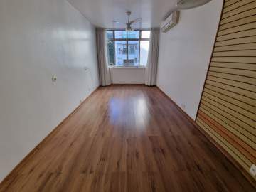 Imperdível - Melhor 2 quartos do Leblon! Rua transversal. - LEAP20441