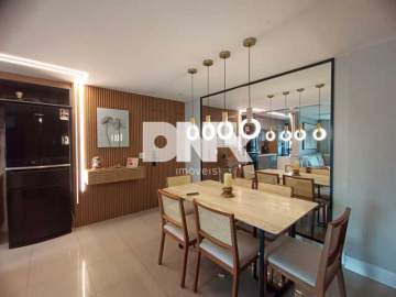 Novidade - APARTAMENTO REFORMADO DE 3 QUARTOS c/ VAGA e 2 VARANDAS - URUGUAI - NTAP32812