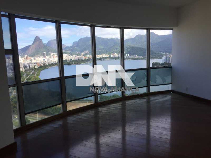 68502_G1563980013 - 4