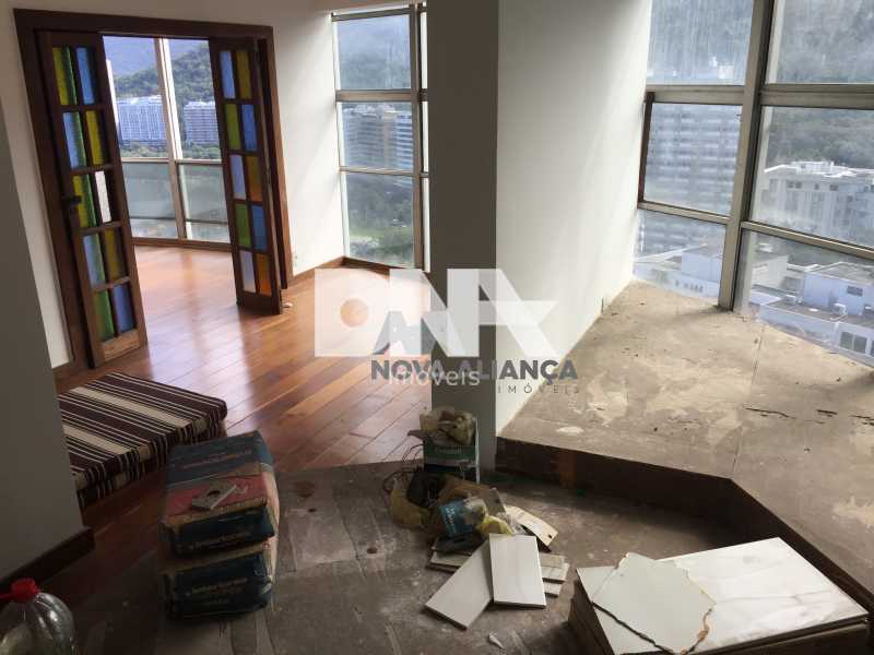 68502_G1563980240 - 6