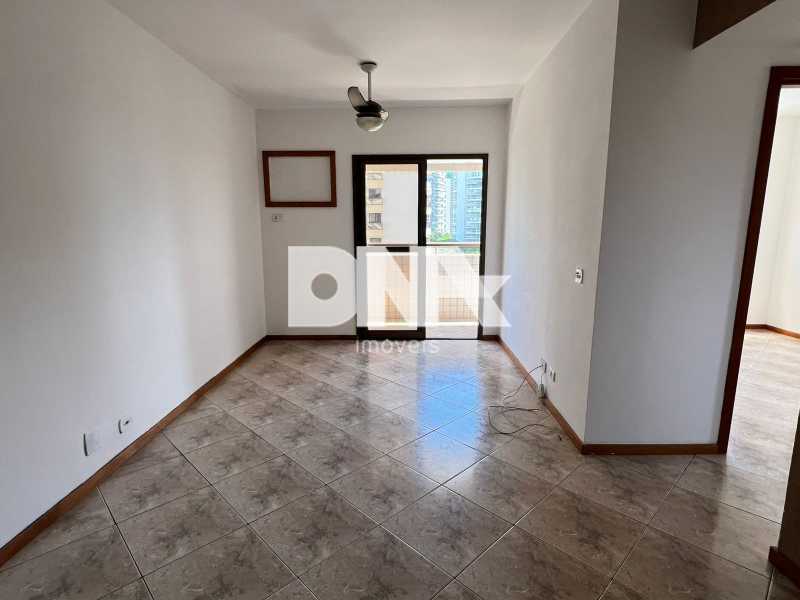 SALA - 10