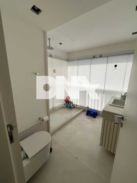22 SUITE 2 - 24