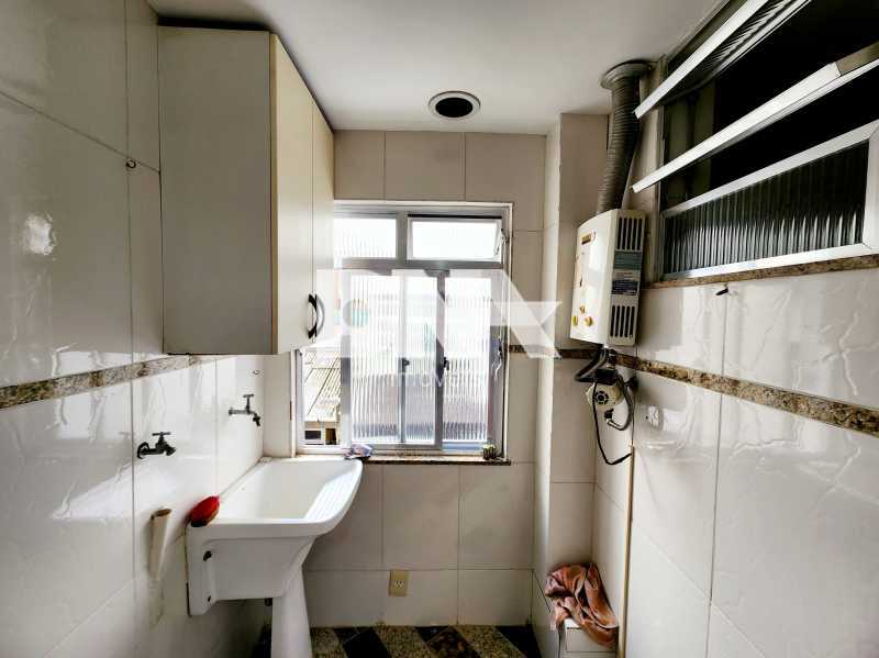 Área de Serviço  - 23