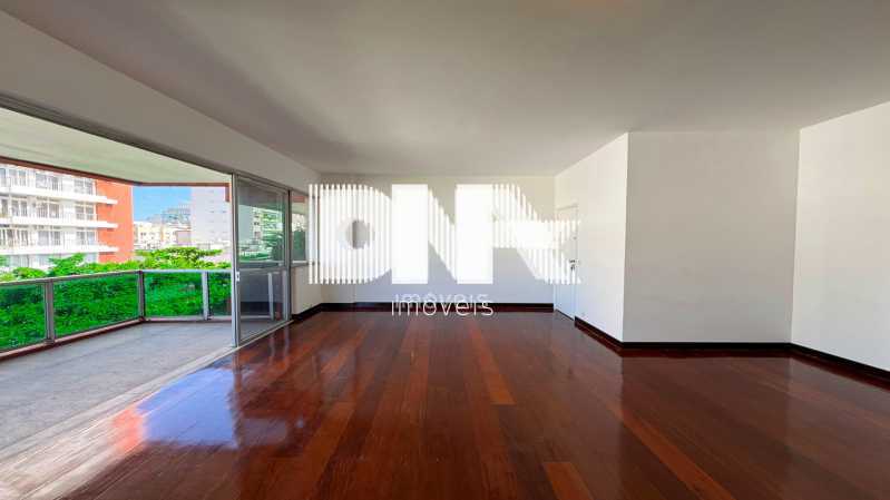 02sala002. - 3
