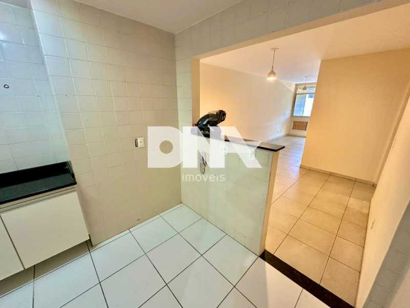 Conheça Cozinha americana do imóvel - Excelente quarto e sala com dep., varanda e vaga! - NBAP12517 - 16 Cozinha americana - 16