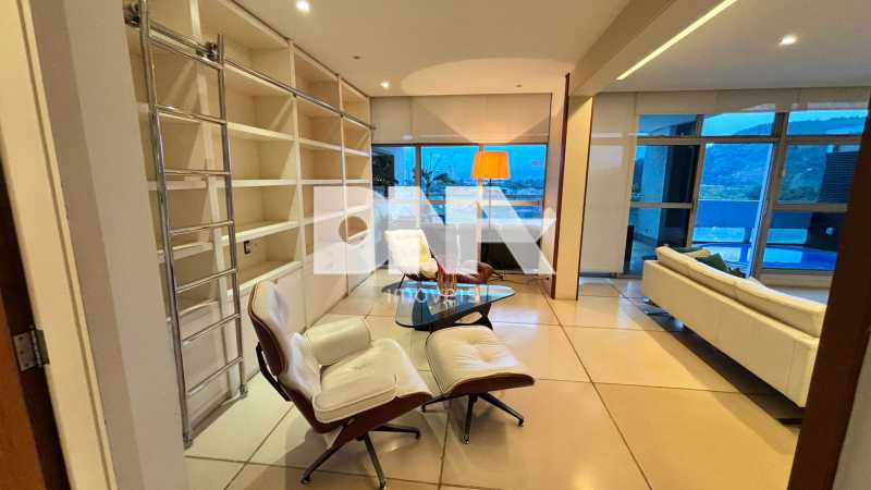 WhatsApp Image 2025-09-01 at 1 - 9