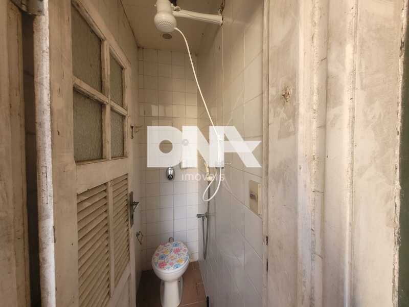 BANH.DE SERVIÇO - 17