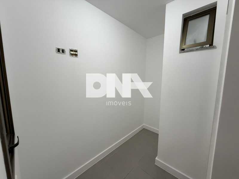 eea6b3b8-0bba-4558-9488-fe329d - 23