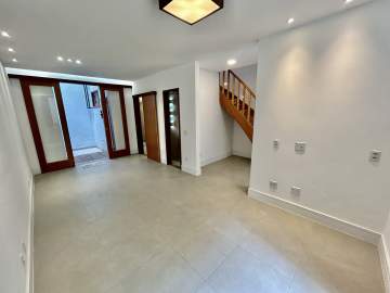 Imperdível - Casa de Vila 3 quartos à venda Copacabana, Rio de Janeiro - R$ 1.585.000 - NCCV30017 Imperdível - Casa de Vila 3 quartos à venda Copacabana, Rio de Janeiro - R$ 1.585.000 - NCCV30017