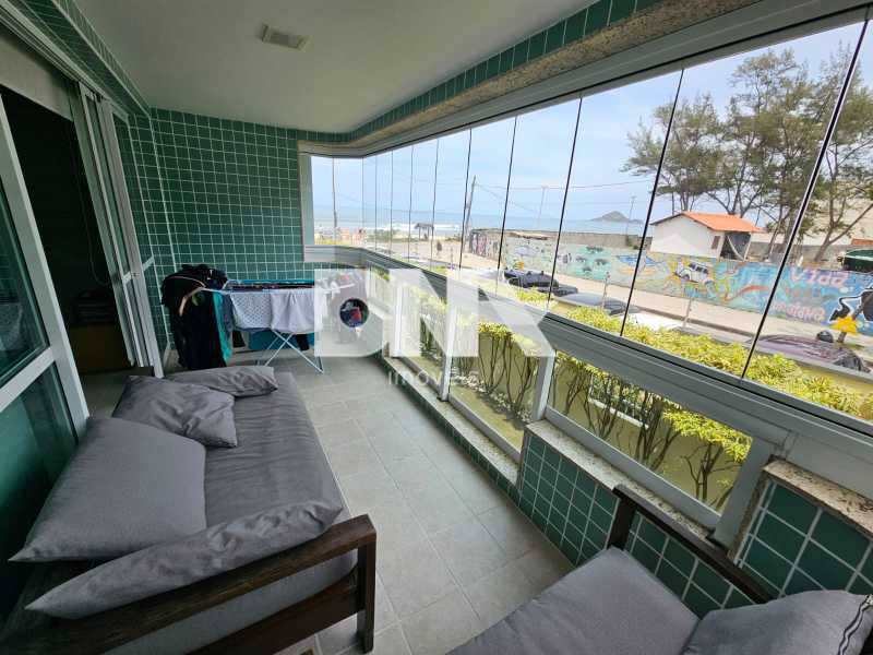 67f76de2-3cca-46ef-88eb-3c5c07 - 17