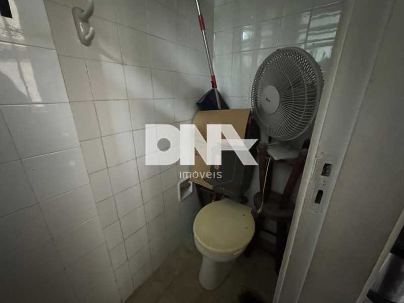 Banheiro de serviço - 23