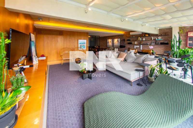 b3b47354-8758-4adf-bc26-d1e10d - 2