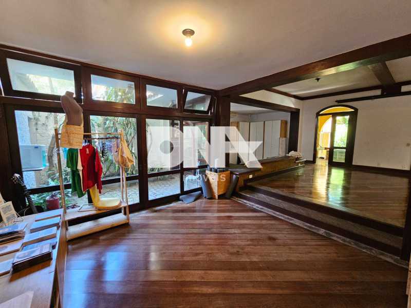 3abb0766-698d-4805-8fbd-2c1df6 - 18