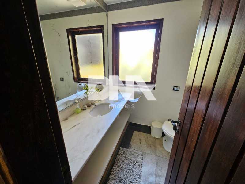 e7949f36-85b4-4e39-8c72-6c36ce - 22