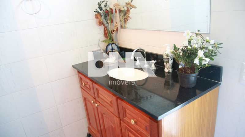 18 Suite 3 foto B - Banheiro - 12