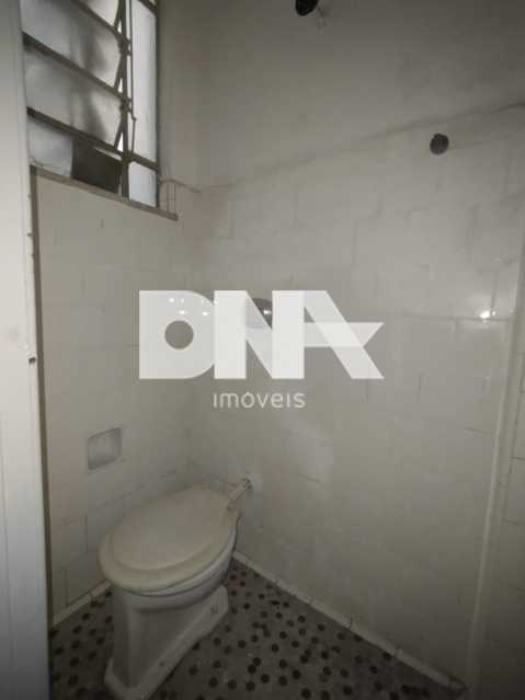 30. Banheiro Serviço - 30