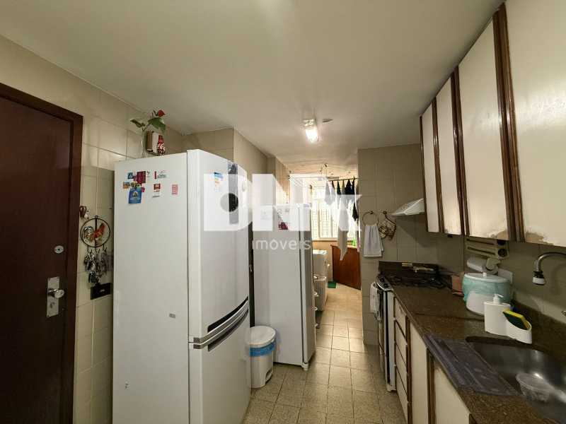 8670db09-44a8-41d6-997f-6d30d3 - 23