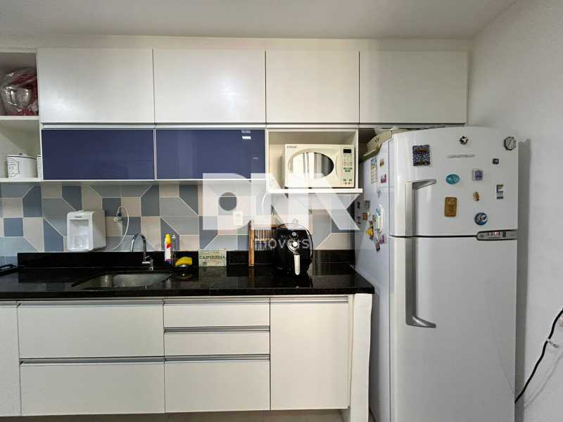 8e569b06-762e-4076-ad29-e7628d - 27