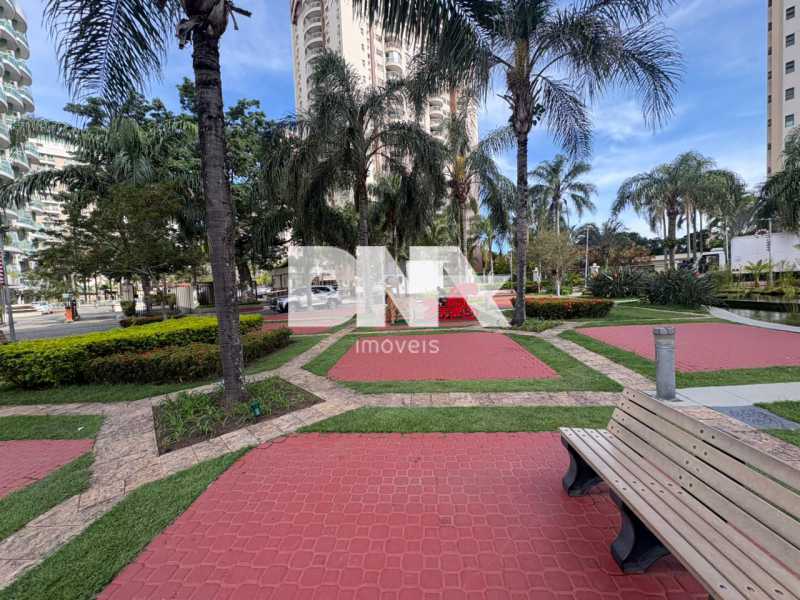 acff38af-4a8a-4023-8ff8-40dd14 - 18