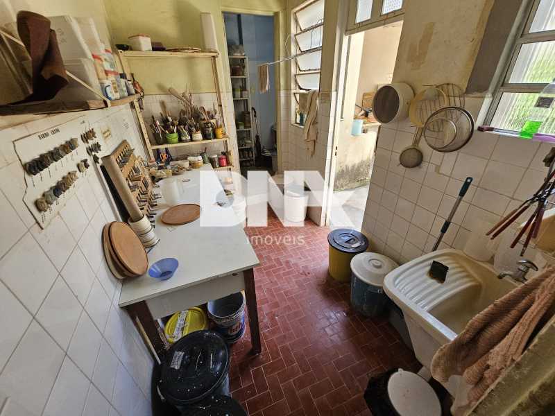 15ca2cc3-7b5e-4105-904b-823ecb - 12