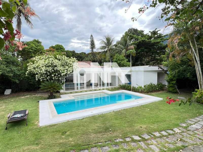 a88617ce-3a62-4a80-914b-cd7f2c - 24