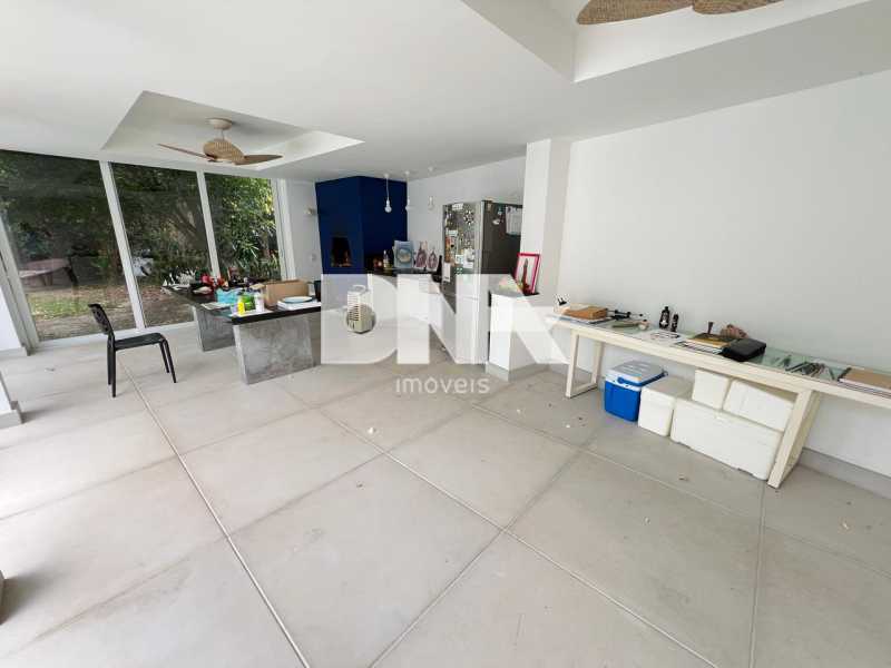 7e489135-2f5f-4da0-948d-545d42 - 26