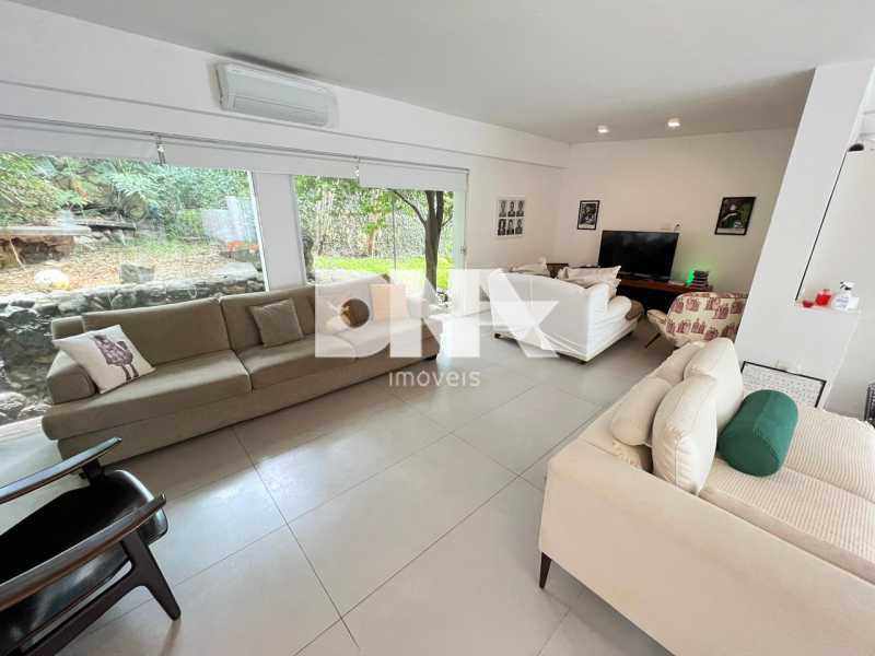 96fee8fb-d2e1-4fd8-94ee-ca23cc - 27