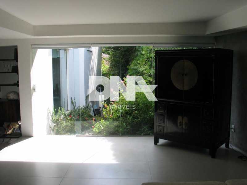 eef2ec7c-72f7-4680-84ed-640e82 - 30