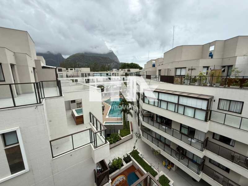 a4f4dee2-5a21-4595-8fc3-caaf59 - 2