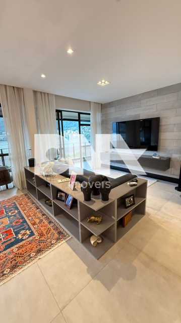 DDF8858F-2FFF-4403-81FF-9F2BA9 - 6