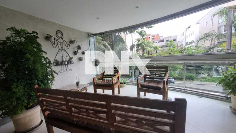 33e2607f-9dda-4ecc-b8b3-6a3741 - 3