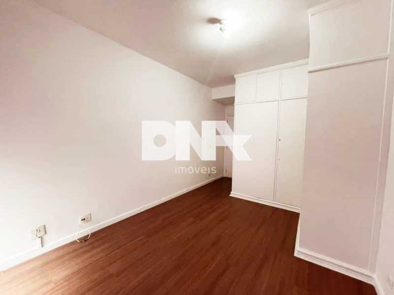 Imperdível - Excelente apartamento com 140m², composto por 3 quartos, sendo 1 suíte com varanda, ideal para quem valoriza privacidade e bem-estar. Os dormitórios são bem distribuídos, arejados e aconchegantes. - LEAP31212