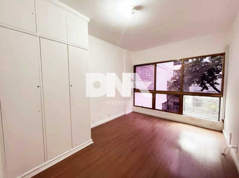 Imperdível - Excelente apartamento com 140m², composto por 3 quartos, sendo 1 suíte com varanda, ideal para quem valoriza privacidade e bem-estar. Os dormitórios são bem distribuídos, arejados e aconchegantes. - LEAP31212