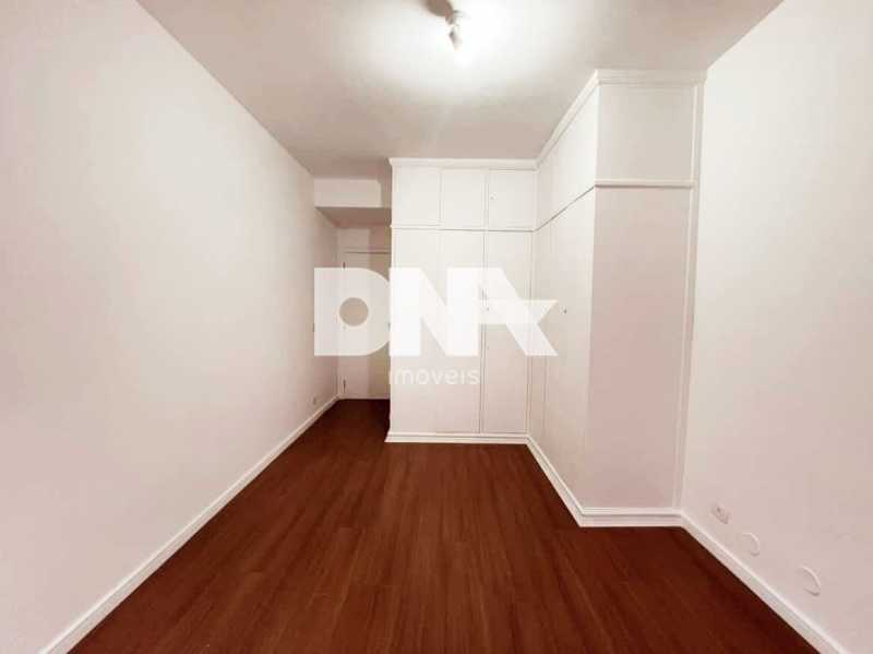 Imperdível - Excelente apartamento com 140m², composto por 3 quartos, sendo 1 suíte com varanda, ideal para quem valoriza privacidade e bem-estar. Os dormitórios são bem distribuídos, arejados e aconchegantes. - LEAP31212