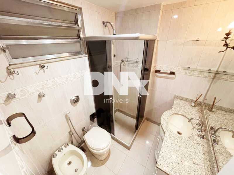 Imperdível - Excelente apartamento com 140m², composto por 3 quartos, sendo 1 suíte com varanda, ideal para quem valoriza privacidade e bem-estar. Os dormitórios são bem distribuídos, arejados e aconchegantes. - LEAP31212