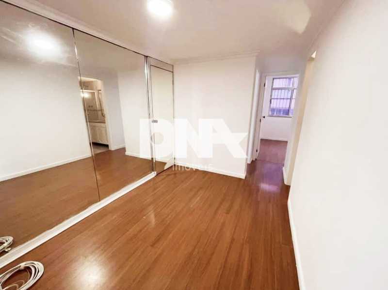 Imperdível - Excelente apartamento com 140m², composto por 3 quartos, sendo 1 suíte com varanda, ideal para quem valoriza privacidade e bem-estar. Os dormitórios são bem distribuídos, arejados e aconchegantes. - LEAP31212