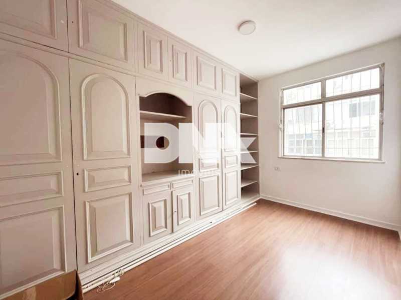 Imperdível - Excelente apartamento com 140m², composto por 3 quartos, sendo 1 suíte com varanda, ideal para quem valoriza privacidade e bem-estar. Os dormitórios são bem distribuídos, arejados e aconchegantes. - LEAP31212