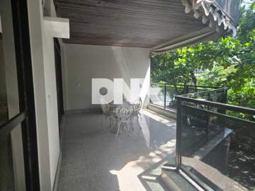 a8f3578a-bc36-44f5-ab02-829e95 - 1