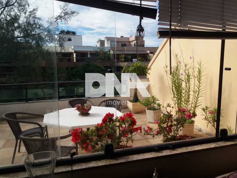 5e5b2305-edc7-418a-bf5b-85e5fc - 3